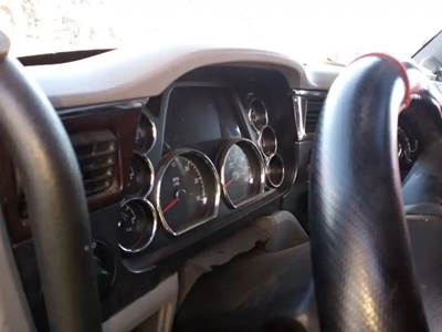 Peterbilt 579 Instrument Panel Cluster
