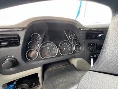 Peterbilt 579 Instrument Panel Cluster
