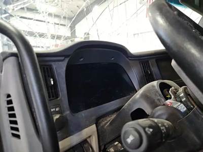 Peterbilt 579 Instrument Panel Cluster