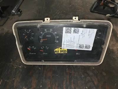 Sterling L7500 Instrument Panel Cluster