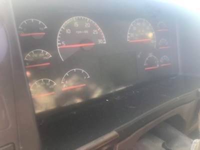 Volvo VNL Instrument Panel Cluster