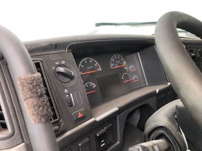 Volvo VNL Instrument Panel Cluster