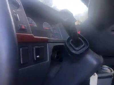 Volvo VNL Instrument Panel Cluster