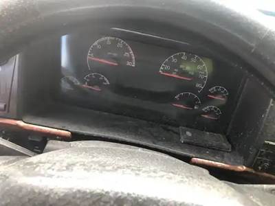 Volvo VNL Instrument Panel Cluster