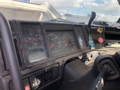 Volvo VNM Instrument Panel Cluster