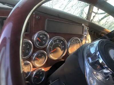 Western Star 4900FA Instrument Panel Cluster for a 2020 Western Star 4900 FA