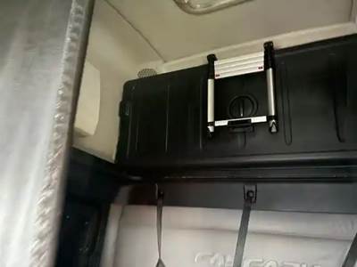 Freightliner Cascadia 126 Interior Part