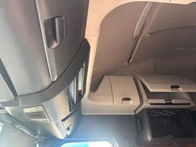 Freightliner Cascadia 126 Interior Part