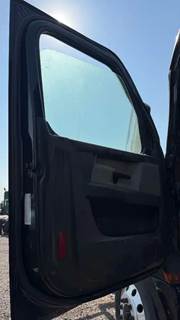Freightliner Cascadia 126 Interior Part