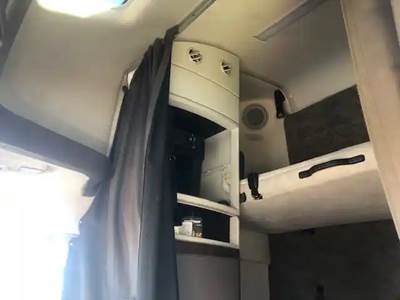 Volvo VNL Interior Part
