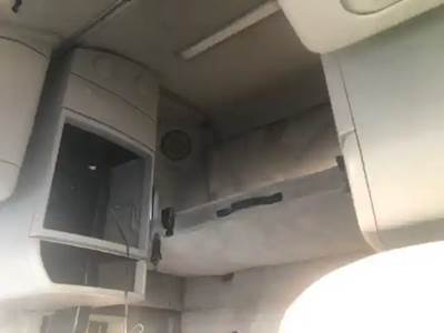 Volvo VNL Interior Part