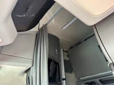 Volvo VNL Interior Part