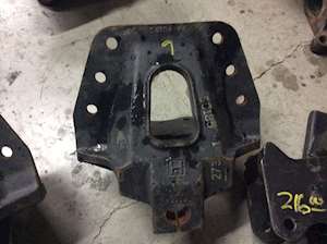 New Front 1 3/8 Pin Spring Hanger Hendrickson