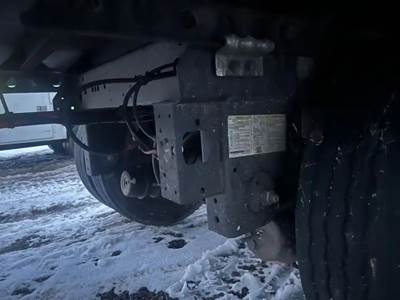 Good Late Model Hendrickson Vantraax Slider Box, Trailer Suspension Assembly.