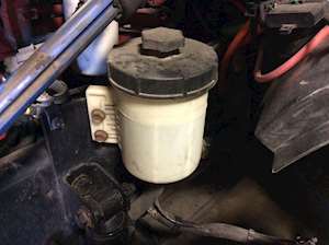 Ford F-750 Power Steering Reservoir for a 2012 Ford F750