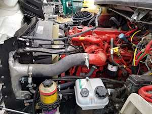 Freightliner M2 106 Power Steering Reservoir