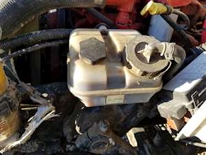 Freightliner M2 106 Power Steering Reservoir