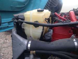 Freightliner Cascadia Radiator Overflow Bottle / Surge Tank