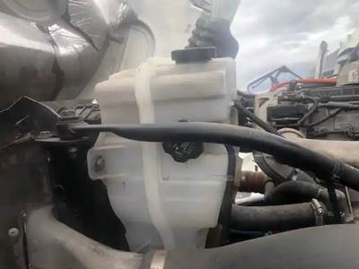 Freightliner Cascadia 125 Radiator Overflow Bottle / Surge Tank