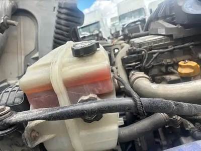 Freightliner Cascadia 125 Radiator Overflow Bottle / Surge Tank