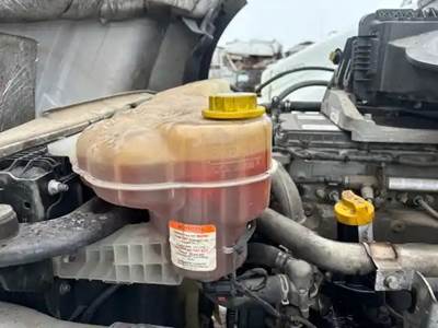 Freightliner Cascadia 126 Radiator Overflow Bottle / Surge Tank