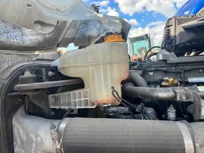 Freightliner Cascadia 126 Radiator Overflow Bottle / Surge Tank