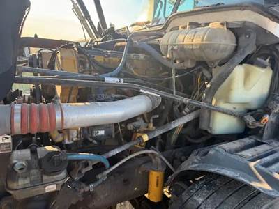 Freightliner Columbia 120 Radiator Overflow Bottle / Surge Tank