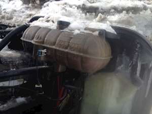 Freightliner Columbia Radiator Overflow Bottle / Surge Tank