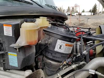 Freightliner M2 106 Radiator Overflow Bottle / Surge Tank