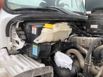 Freightliner M2 106 Radiator Overflow Bottle / Surge Tank