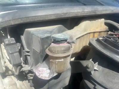 Freightliner M2 106 Radiator Overflow Bottle / Surge Tank