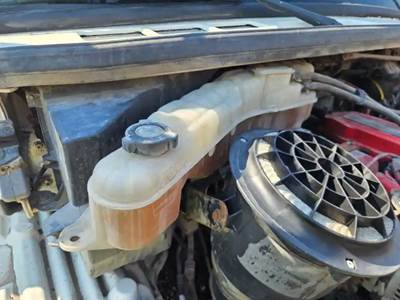 Freightliner M2 106 Radiator Overflow Bottle / Surge Tank