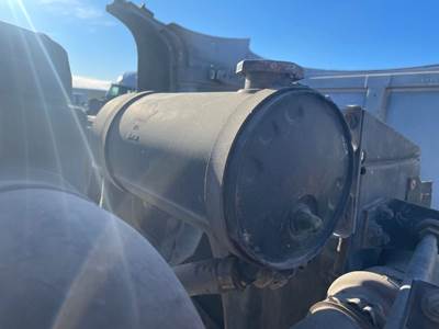 GM/Chev (HD) TOPKICK Radiator Overflow Bottle / Surge Tank