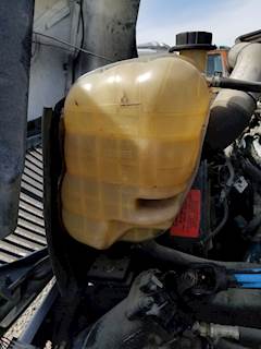 International 4200 Radiator Overflow Bottle / Surge Tank