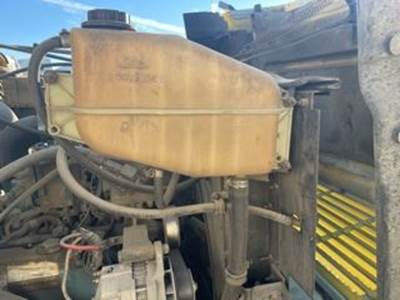 International 4900 Radiator Overflow Bottle / Surge Tank