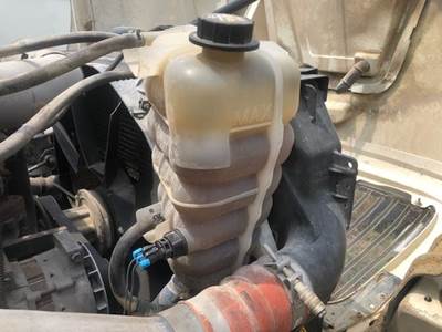 International 8600 Radiator Overflow Bottle / Surge Tank