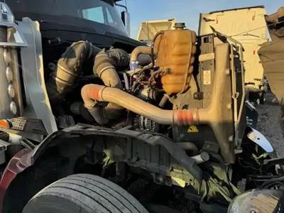 International LoneStar Radiator Overflow Bottle / Surge Tank