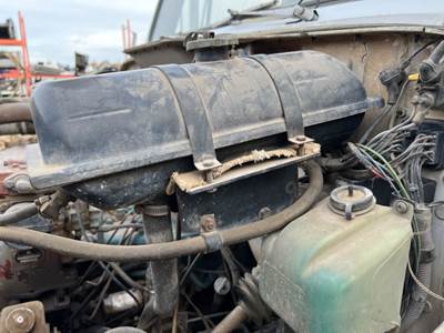 International S1954 Radiator Overflow Bottle / Surge Tank