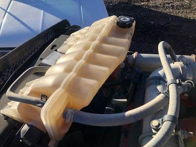 Kenworth T680 Radiator Overflow Bottle / Surge Tank