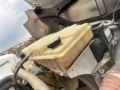 Kenworth T800 Radiator Overflow Bottle / Surge Tank