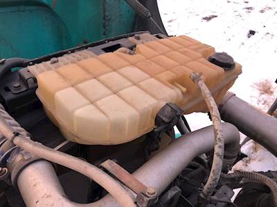 Peterbilt 386 Radiator Overflow Bottle / Surge Tank