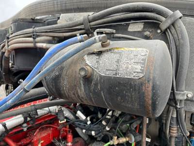 Peterbilt 387 Radiator Overflow Bottle / Surge Tank