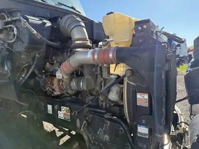 Peterbilt 579 Radiator Overflow Bottle / Surge Tank