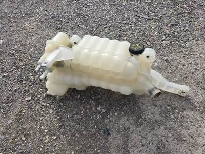 Peterbilt 579 Radiator Overflow Bottle / Surge Tank