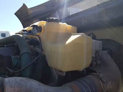 Volvo VNL Radiator Overflow Bottle / Surge Tank