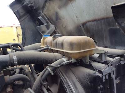 Volvo VNL Radiator Overflow Bottle / Surge Tank