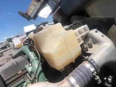 Volvo VNL Radiator Overflow Bottle / Surge Tank