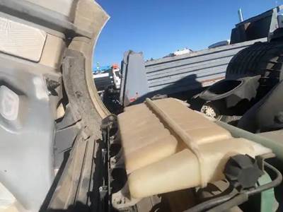 Volvo VNL Radiator Overflow Bottle / Surge Tank