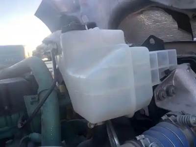 Volvo VNL Radiator Overflow Bottle / Surge Tank