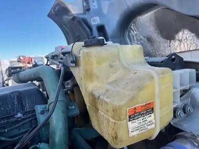 Volvo VNL Radiator Overflow Bottle / Surge Tank